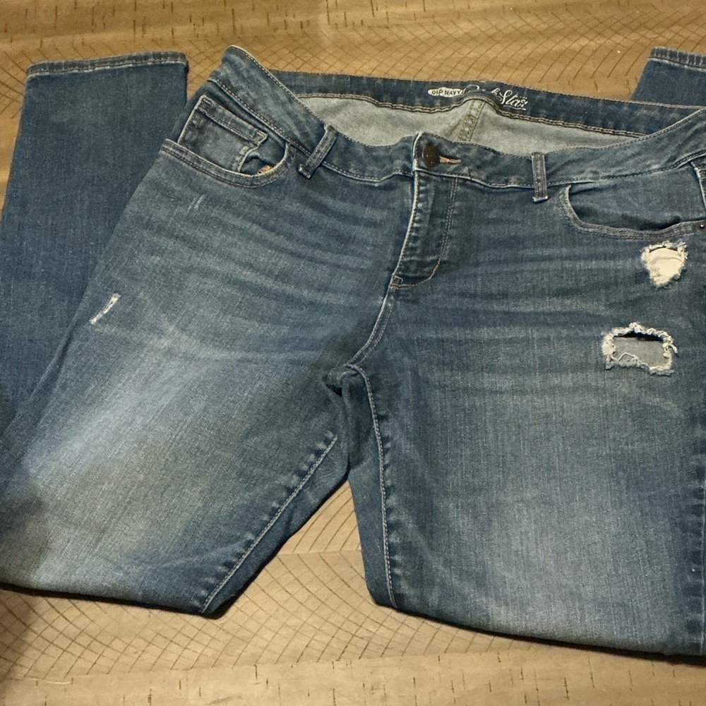5/$25 Old Navy Ripped Blue Skinny Jeans size 14